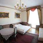 Florian Apartments Old Town