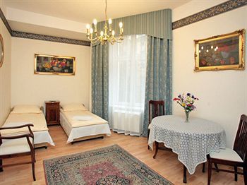 Florian Old Town Hotel 3*